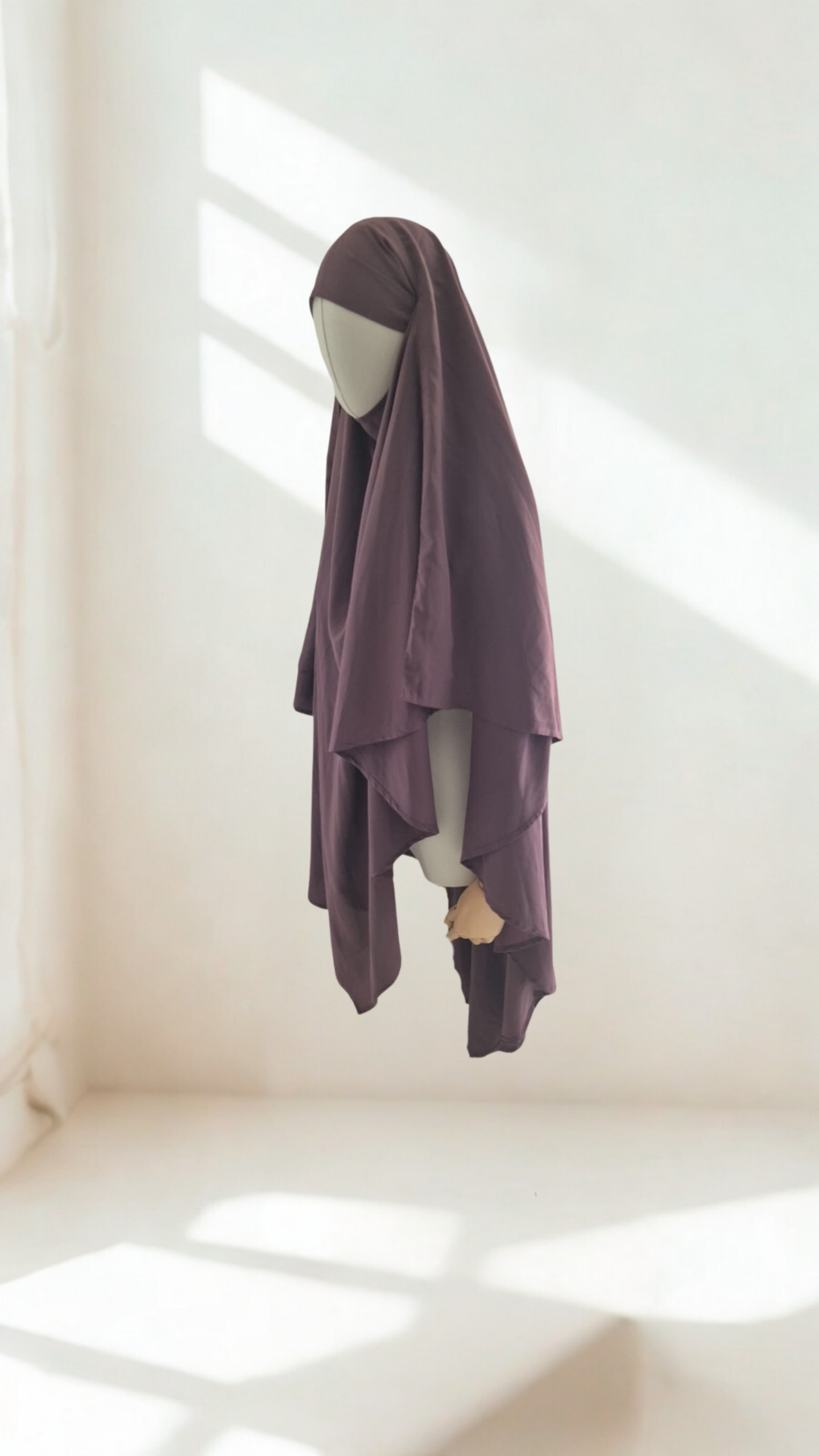 Khimar 1 voile mauve de profil