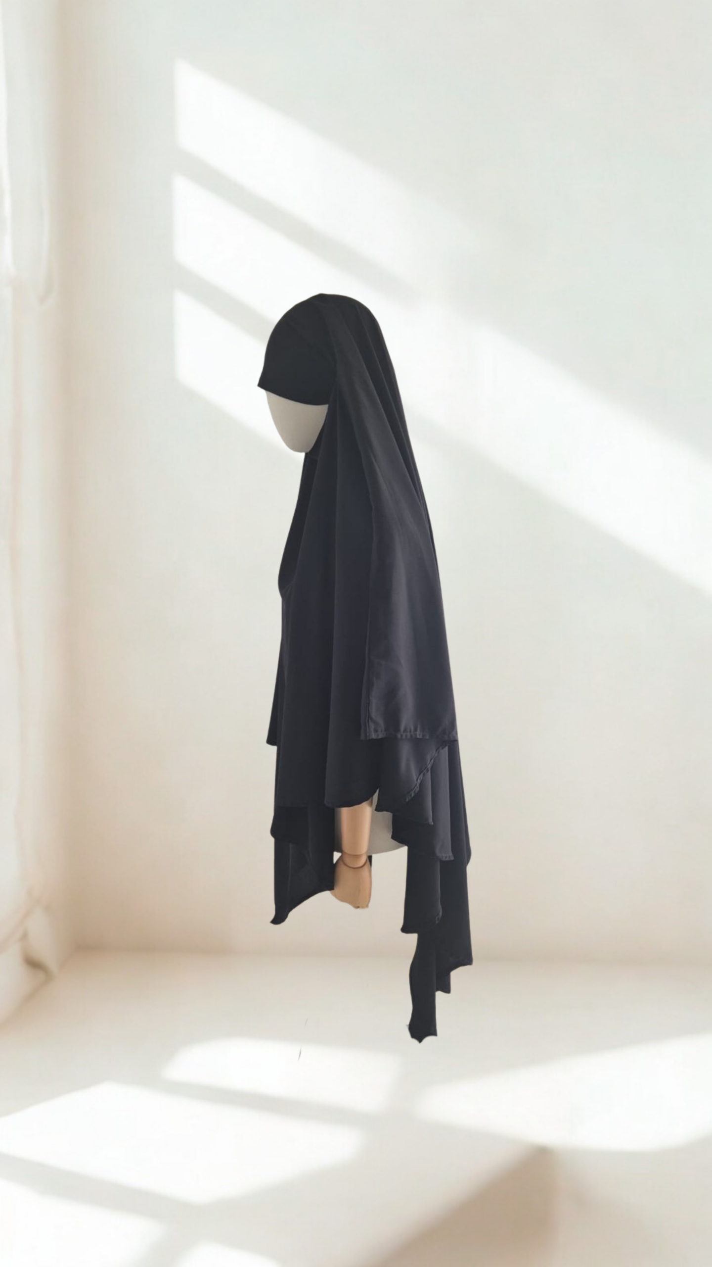 Khimar 1 voile noir de profil