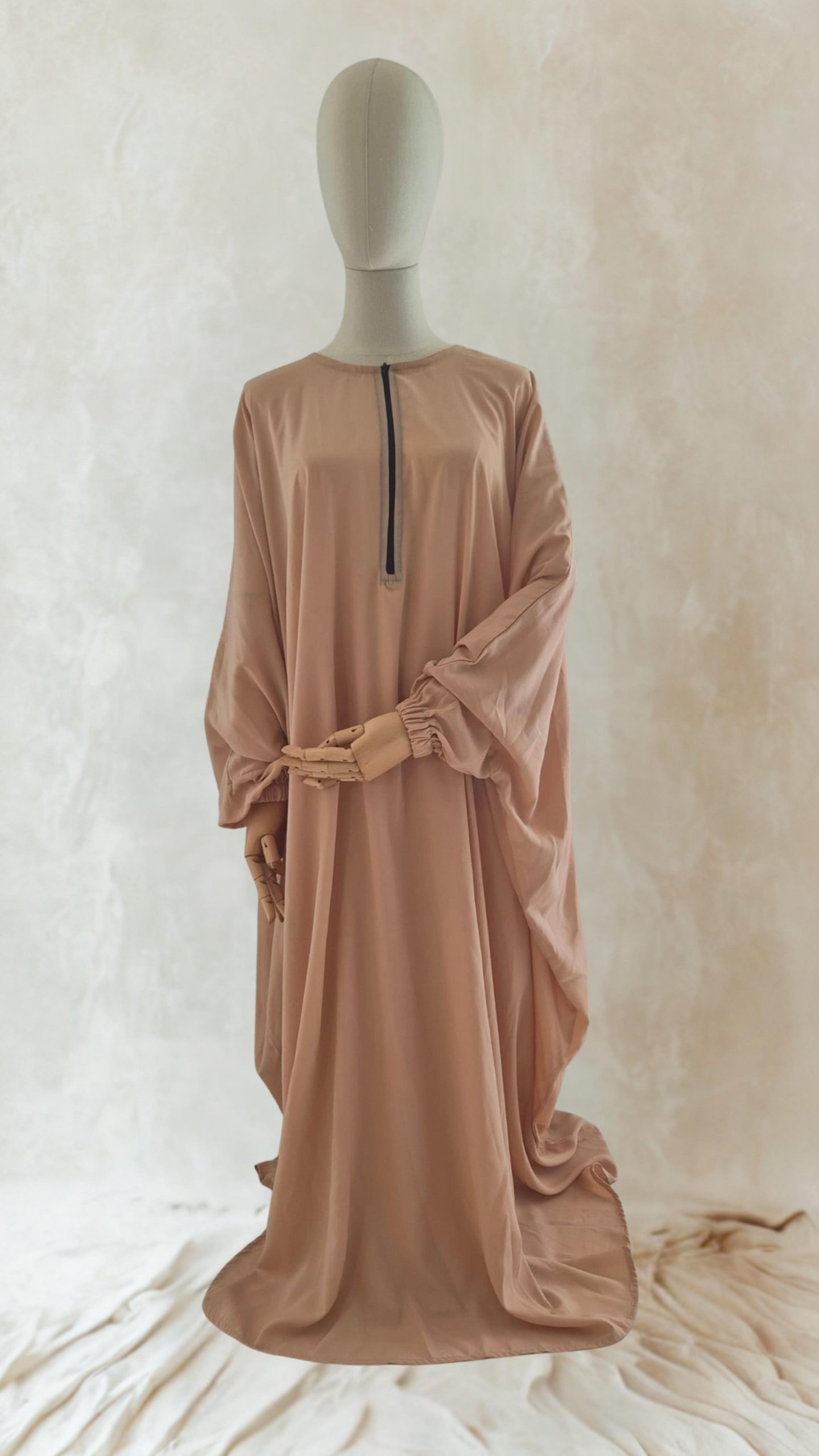 abaya aicha pour allaitement beige